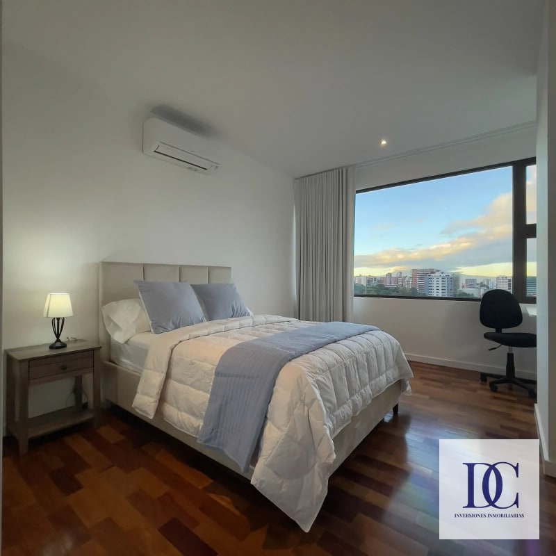 📍 APARTAMENTO AMUEBLADO EN RENTA – EDIFICIO LUCCA | ZONA 10 - 7
