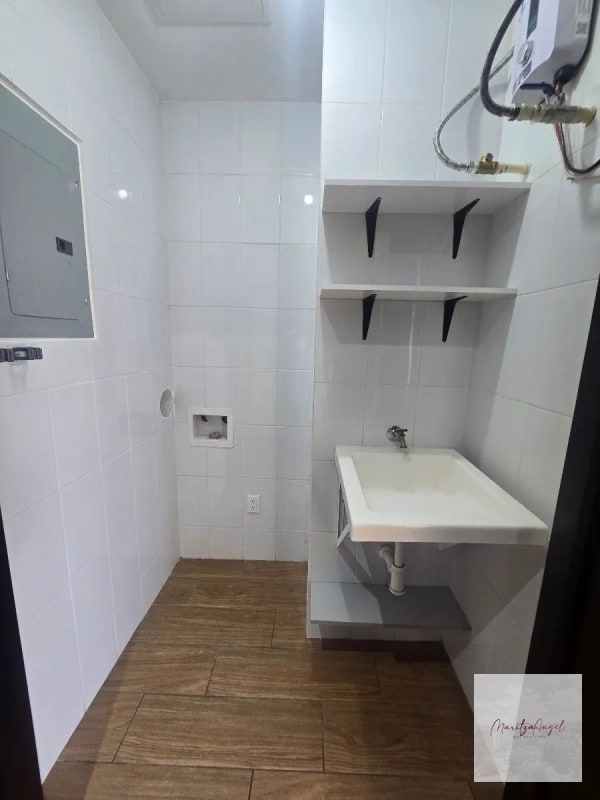 VENTA DE APARTAMENTO EN ZONA 15 TORRE PRAGA - 5