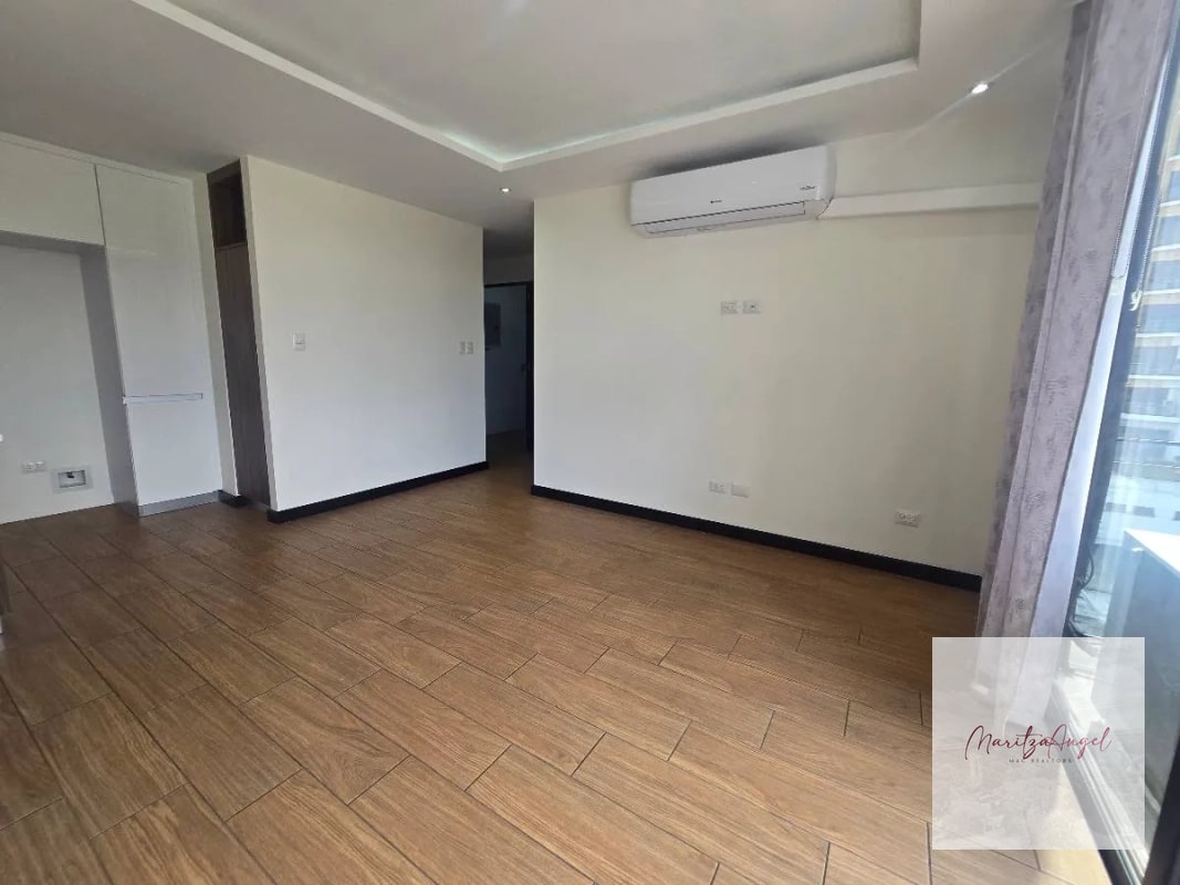 VENTA DE APARTAMENTO EN ZONA 15 TORRE PRAGA - 4