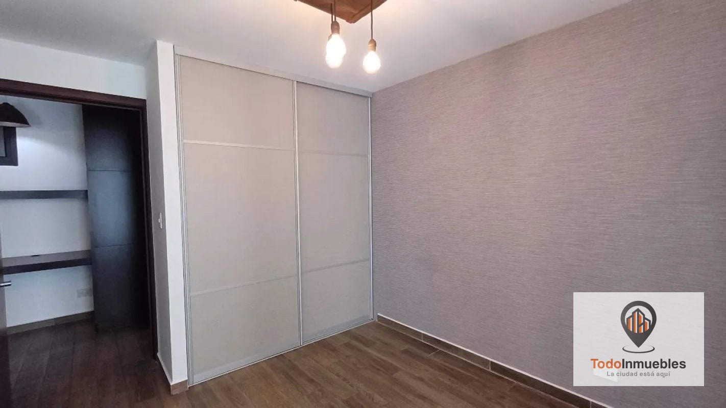 Apartamento en Venta en Parque 15 - 12