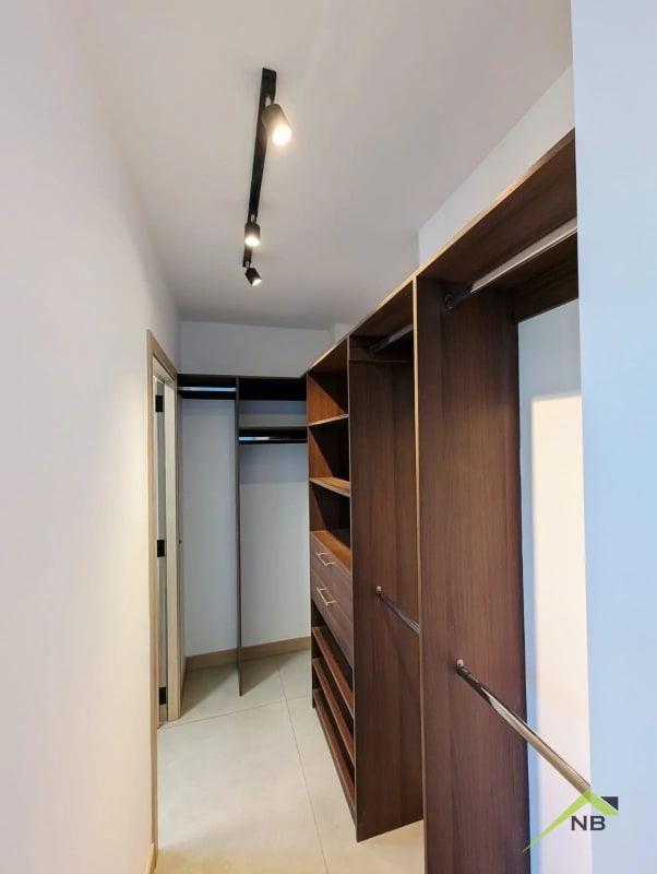 Moderno Apartamento en Renta Sector Hospitales Zona 10 - 2