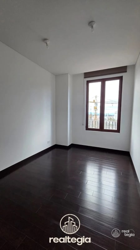 APARTAMENTO EN NOGALES DE CAYALÁ ZONA 16 - 6