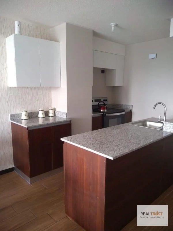 Apartamento en renta Vertical once colonia Toledo zona  11 - 14