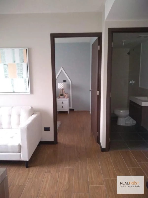 Apartamento en renta Vertical once colonia Toledo zona  11 - 13