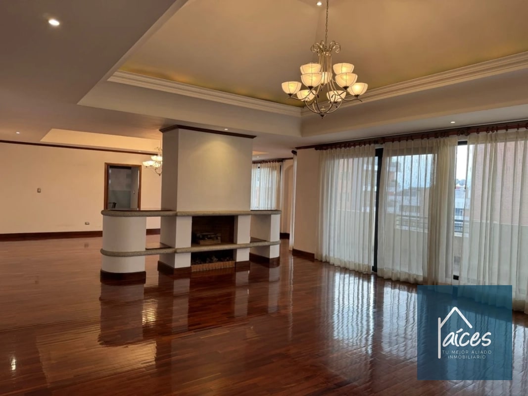 Apartamento PH en venta Zona 10 a una cuadra de La Estación (20) - 12