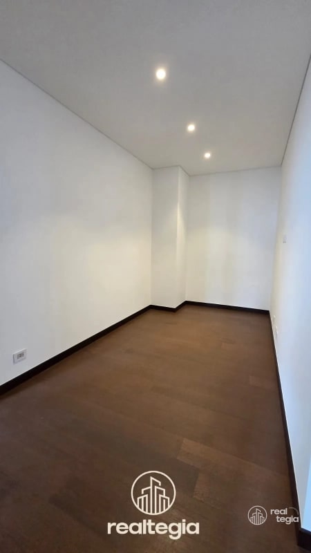APARTAMENTO EN NOGALES DE CAYALÁ ZONA  16 - 9