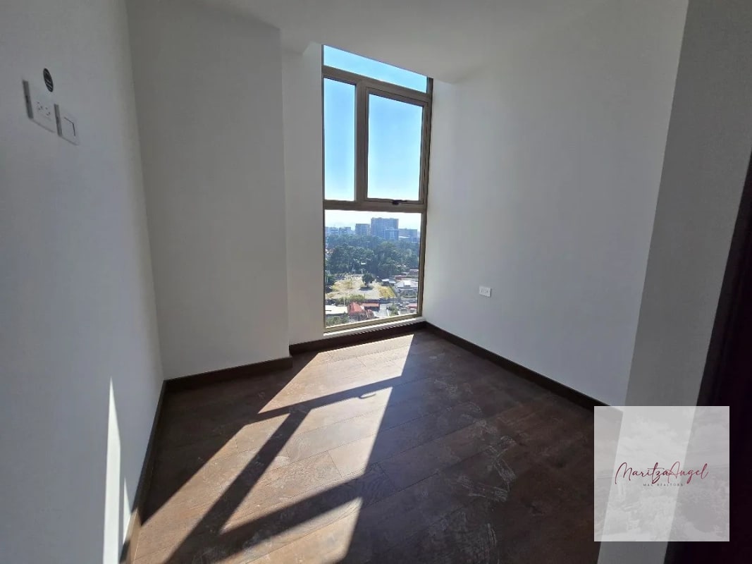 VENTA DE APARTAMENTO  EN ZONA 10 PARA ESTRENAR - 3