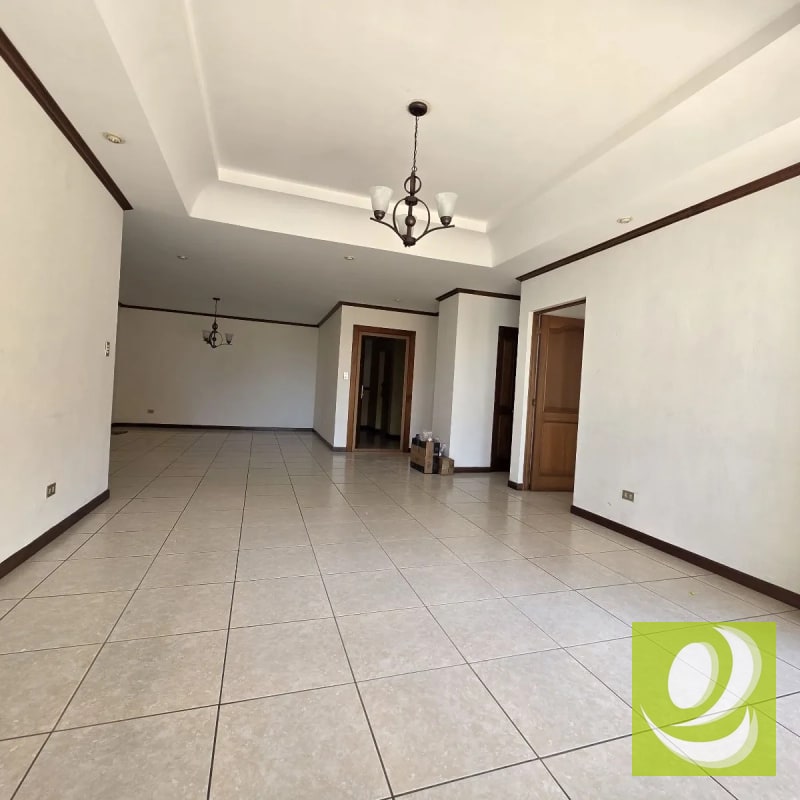 APARTAMENTO EN RENTA O VENTA EN CASTELLAR ZONA 10 - 8