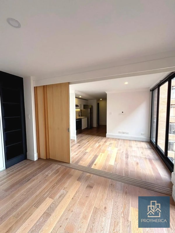 Apartamento con excelente ubicación en alquiler, Edificio Céntrico, Zona 5 - 8