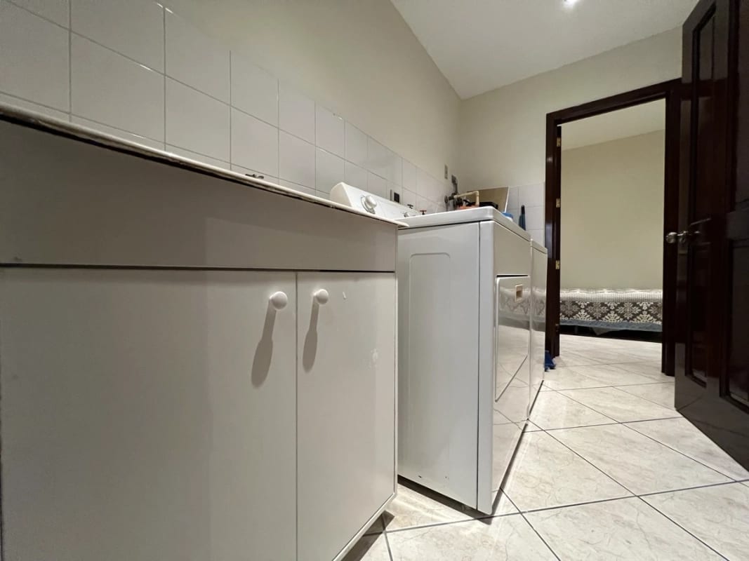 Renta amplio apartamento amueblado 3 Dormitorios | Milenia Zona 10 — Apartamento en Alquiler en Milenia, Zona 10, Guatemala, Ciudad — foto 14 de 17