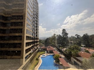 Renta amplio apartamento 3 Dormitorios | Milenia Zona 10 — Apartamento en Alquiler en Milenia, Zona 10, Guatemala, Ciudad — miniatura 1 de 17