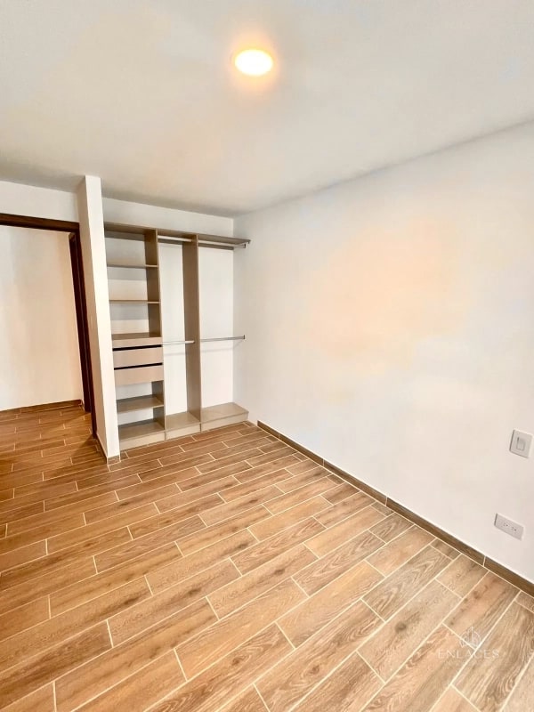 Zona 14 • Apartamento en Renta • Edificio Parque 14 - 4