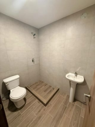 📍 Apto en Venta Parque 14, Zona 14 — Apartamento en Venta en Parque 14, Zona 14, Guatemala, Ciudad — miniatura 9 de 15