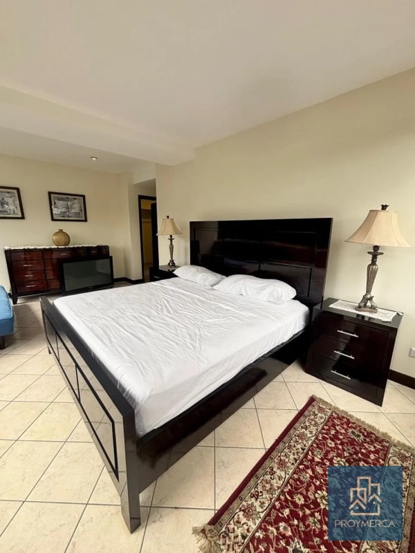 Apartamento en venta, Edificio Milenia, Zona 10 - 4