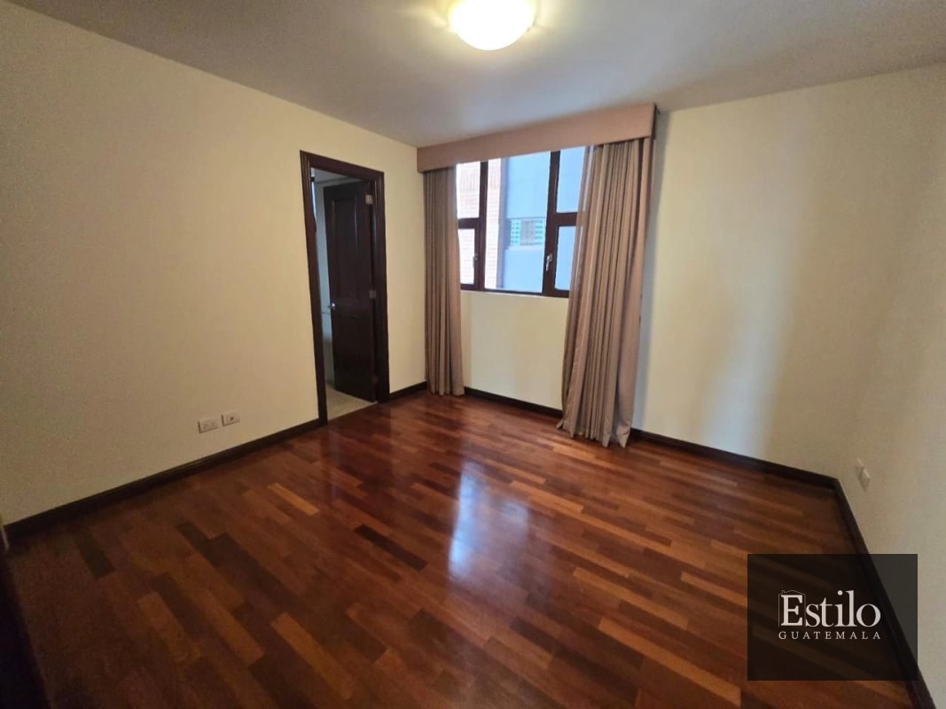 APARTAMENTO EN RENTA ZONA 14 - 7