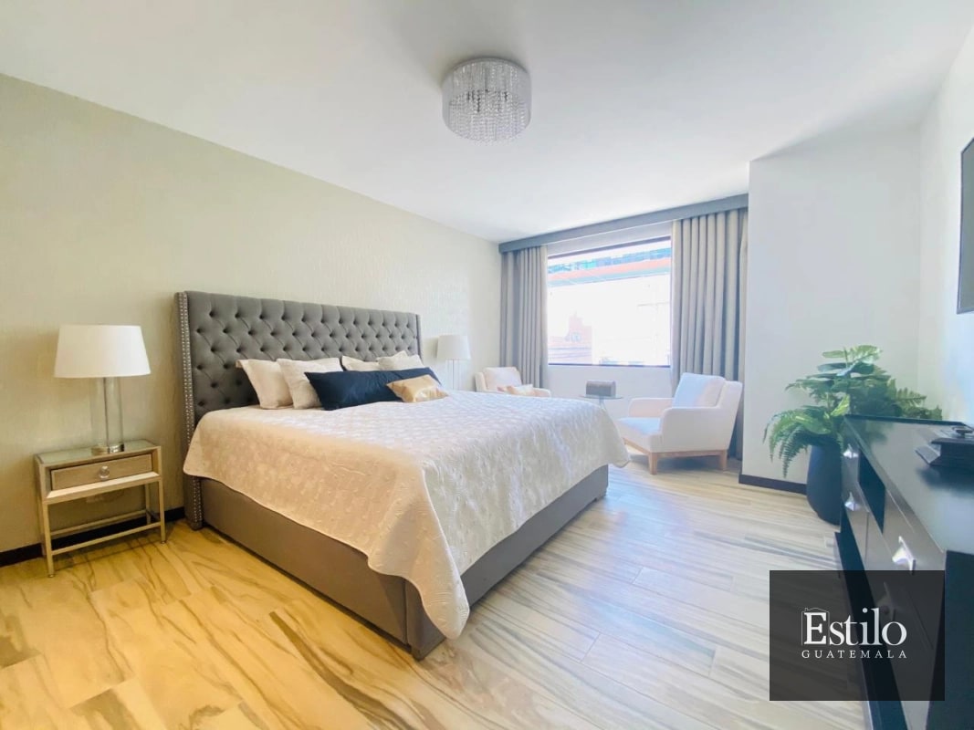 EXCLUSIVO APARTAMENTO  ZONA 14 - 7