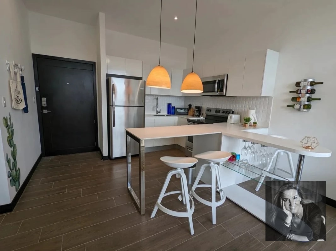 Apartamento Amueblado en Venta – Edificio DiagoSeis, Zona 10 - 13