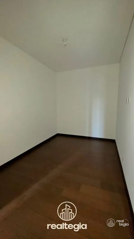 APARTAMENTO NOGALES DE CAYALÁ ZONA 16 — Apartamento en Venta en Zona 16, Guatemala, Ciudad — foto 5 de 13