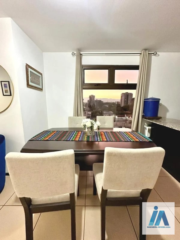APARTAMENTO AMUEBLADO EN ALQUILER📍 Edificio Madeleine, Zona 10 Disfruta de la comodidad de vivir en Zona 10 - 8