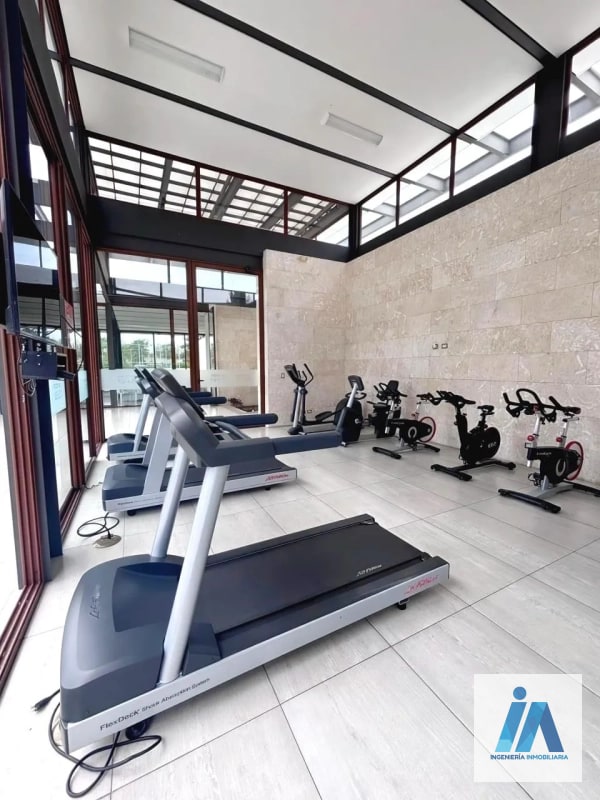 APARTAMENTO EN ALQUILER📍 Edificio San Isidro 20/21, Zona 16 - 1
