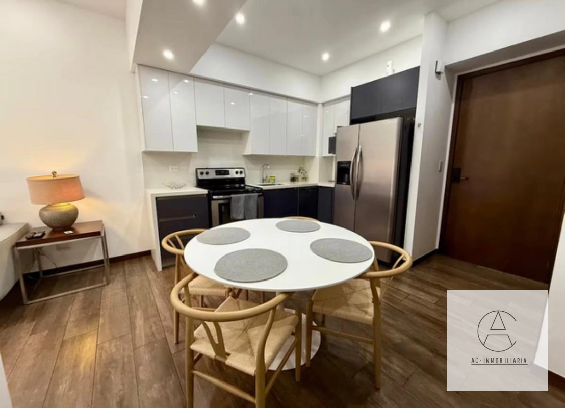Apartamento en Renta, con o sin muebles en Brunelo zona 10 - 11