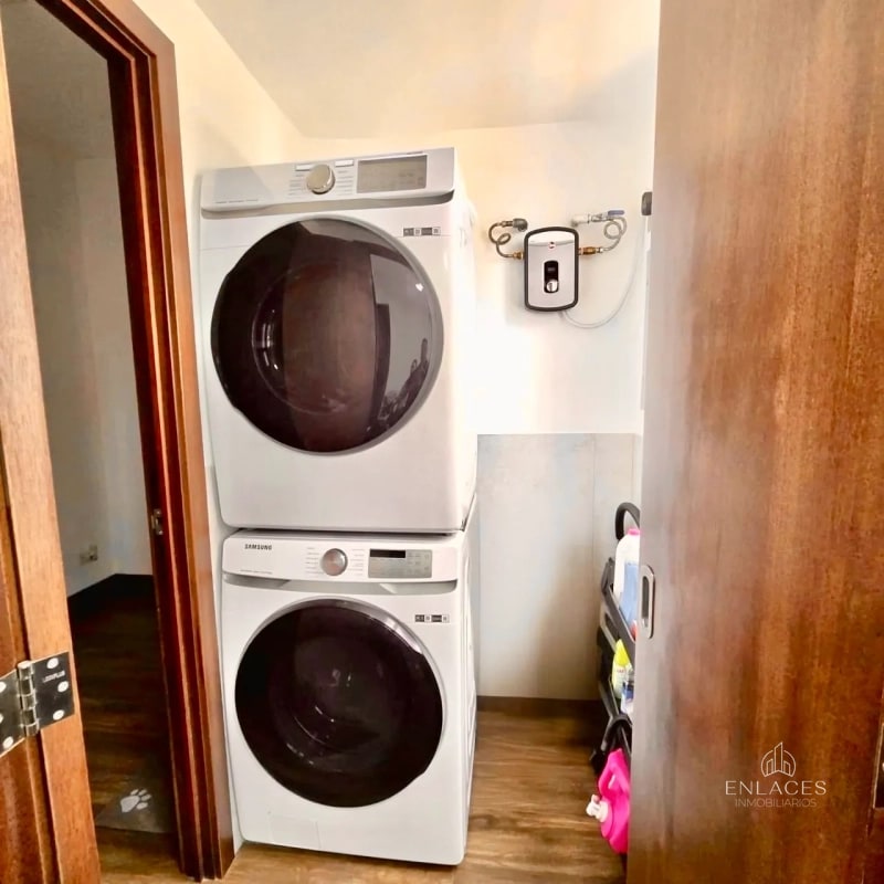 Zona 14 • Apartamento en Venta • Edificio Casa Roble - 7