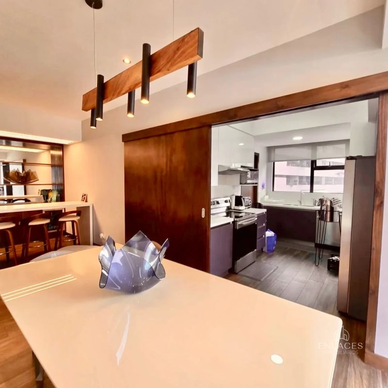 Zona 14 • Apartamento en Venta • Edificio Casa Roble - 2