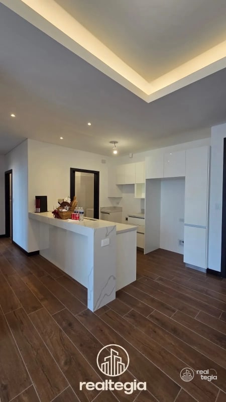 APARTAMENTO EN LIRIOS IV DE CAYALÁ ZONA 16 - 8