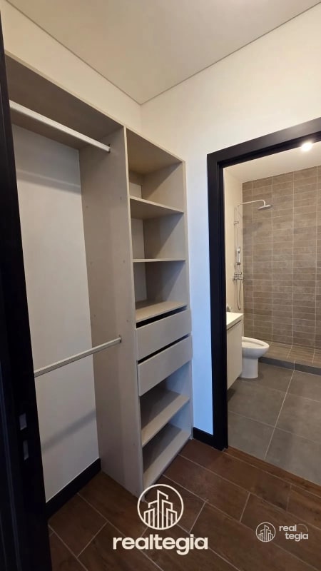 APARTAMENTO EN LIRIOS IV DE CAYALÁ ZONA 16 - 4
