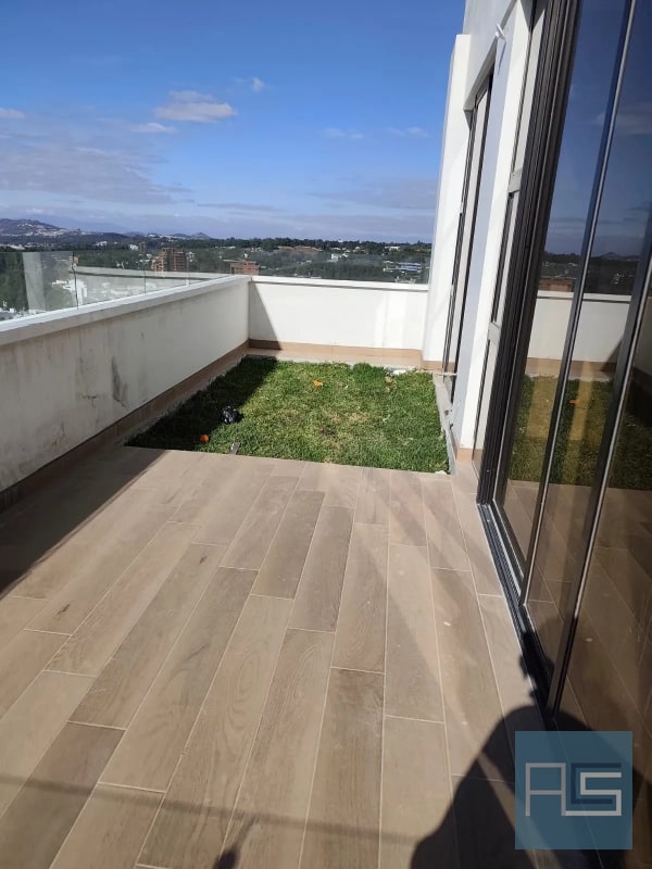 *Moderno Penthouse de 2 hab con jardín para estrenar, en venta en Vista Hermosa II, zona 15. Vistas espectaculares* - 11