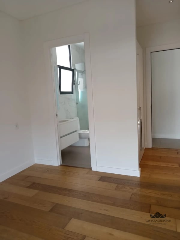 APARTAMENTO EN RENTA ZONA 10 - 8