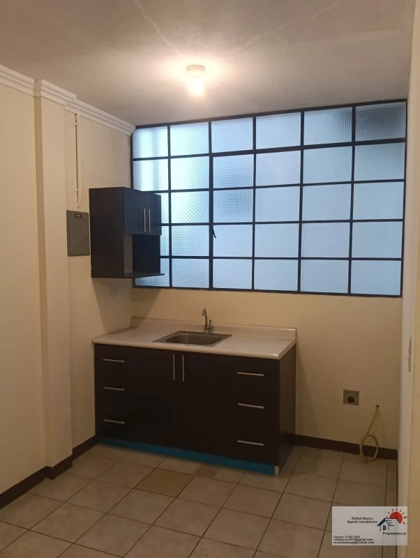 RENTO APTO ZONA 1, DE 2 HAB/SALA,COMEDOR,COCINA/1 BAÑO/1 PARQUEO MOTO/Q.3500 - 9