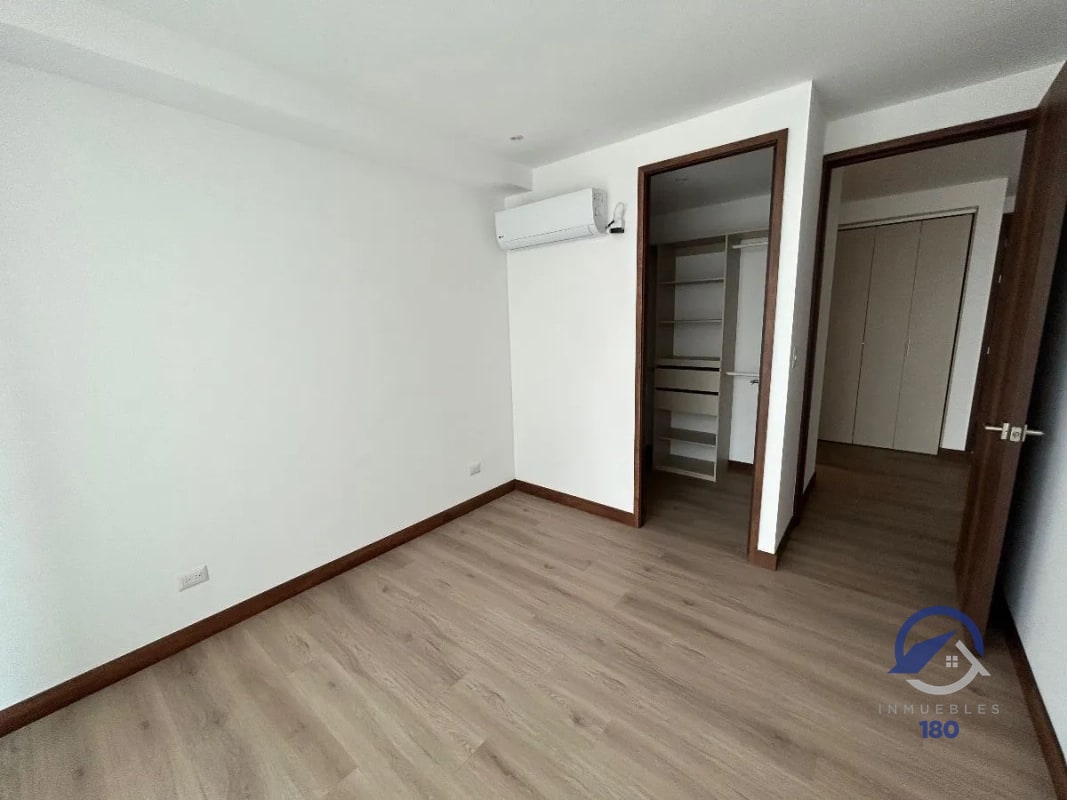 Apartamento en venta en Edificio Artis, zona 13 - 5