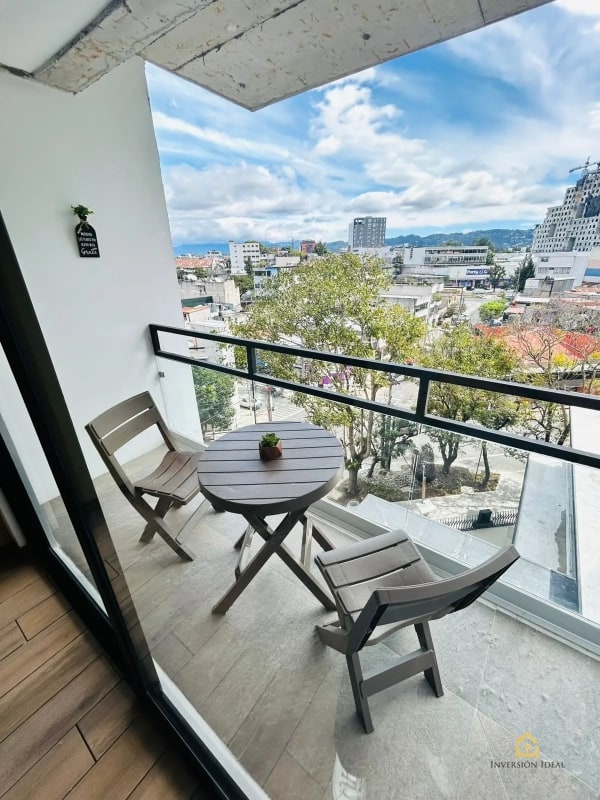 Apartamento Amueblado en Edificio Inara | 2 Hab + 2 Baños | $1,050 - 8