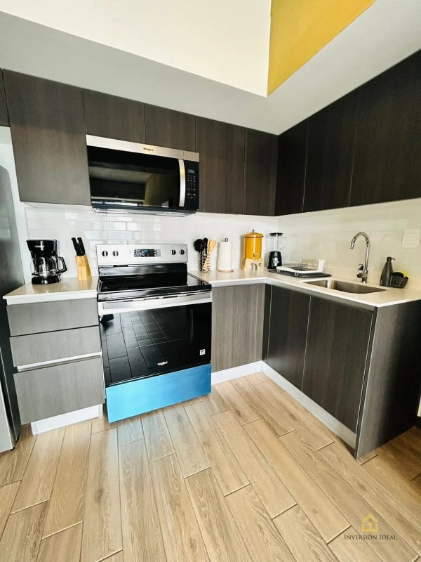 Apartamento Amueblado en Edificio Inara | 2 Hab + 2 Baños | $1,050 - 1