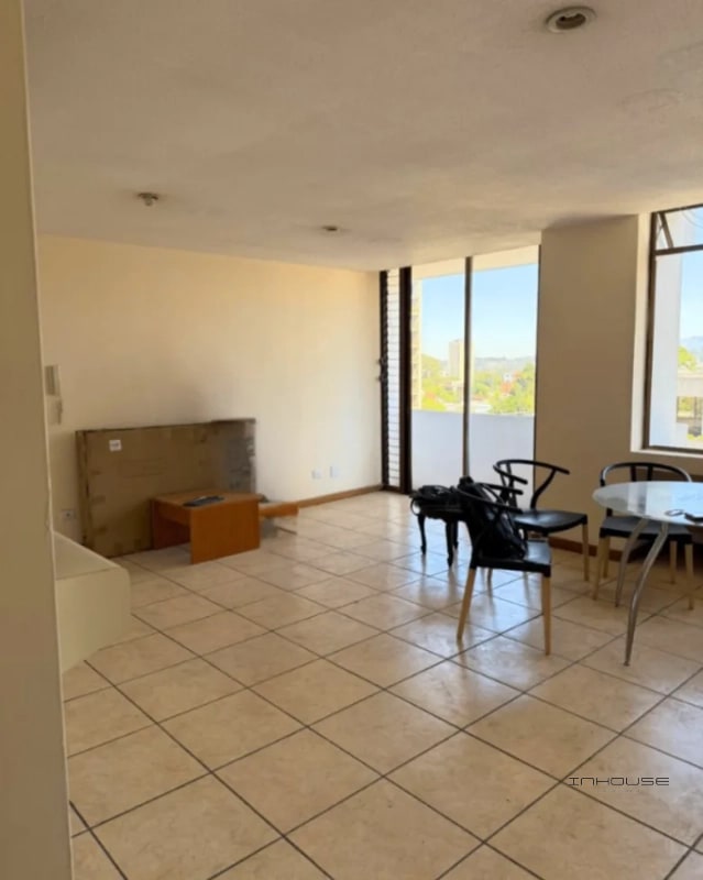 APARTAMENTO EN RENTA EN ZONA 10 CON BALCÓN - 1