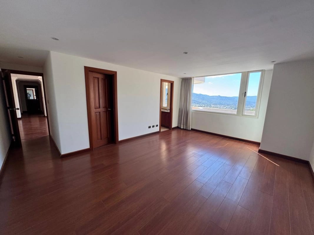 Zona 14 Marques del Valle, apartamento en alquiler — Apartamento en Alquiler en Marqués del Valle, Zona 14, Guatemala, Ciudad — foto 3 de 11
