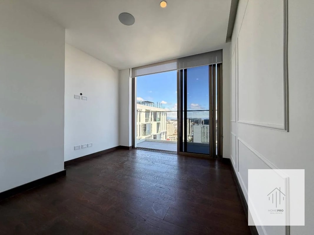 Apartamento Nuevo en Renta en Zona 10 - 14