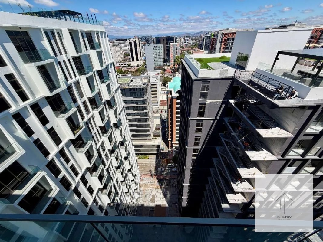 Apartamento Nuevo en Renta en Zona 10 - 10
