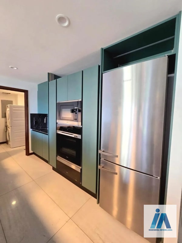 APARTAMENTO SEMIAMUEBLADO EN ALQUILER📍 Reserva 5ta Avenida, Zona 14 Vive en el corazón de la Zona 14, en un apartamento que combina lujo, amplitud y un diseño contemporáneo - 11