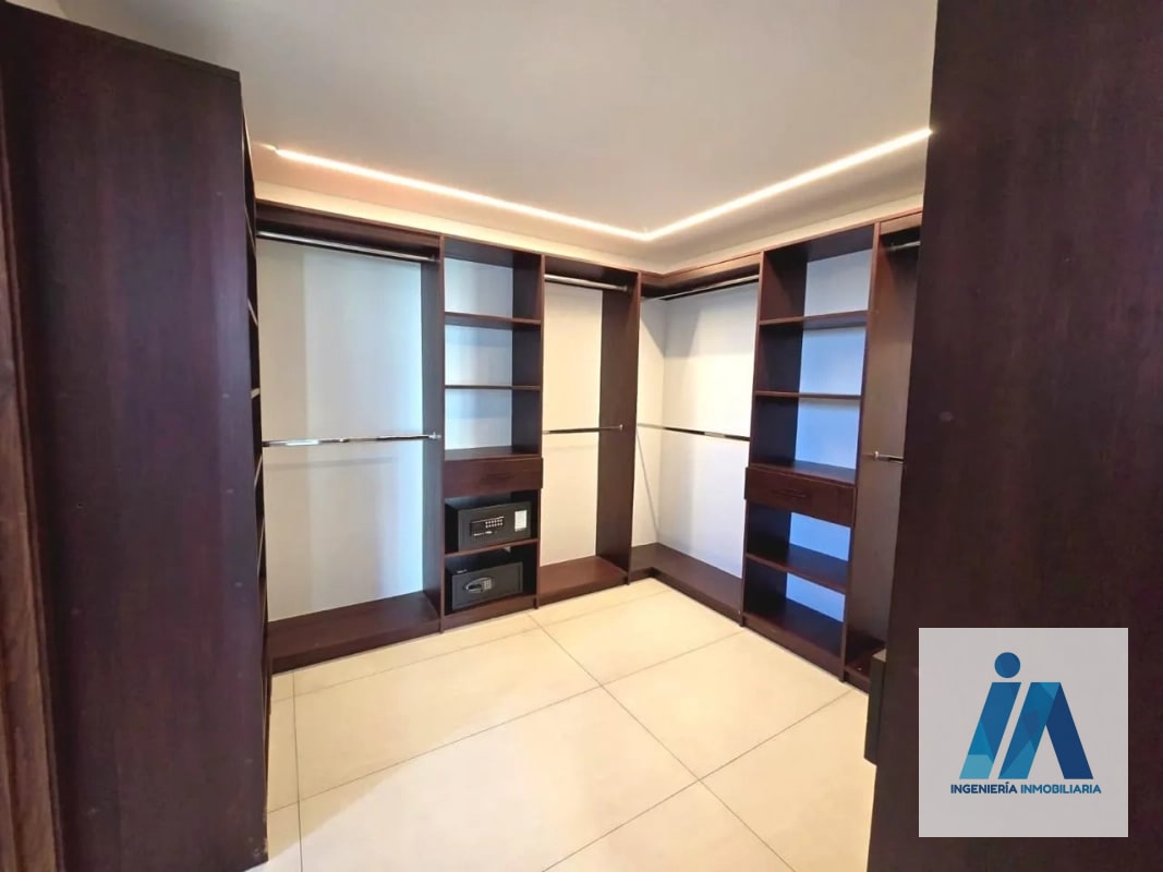 APARTAMENTO SEMIAMUEBLADO EN ALQUILER📍 Reserva 5ta Avenida, Zona 14 Vive en el corazón de la Zona 14, en un apartamento que combina lujo, amplitud y un diseño contemporáneo - 8
