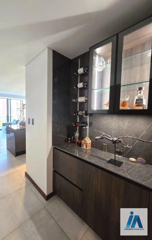 APARTAMENTO SEMIAMUEBLADO EN ALQUILER📍 Reserva 5ta Avenida, Zona 14 Vive en el corazón de la Zona 14, en un apartamento que combina lujo, amplitud y un diseño contemporáneo - 7