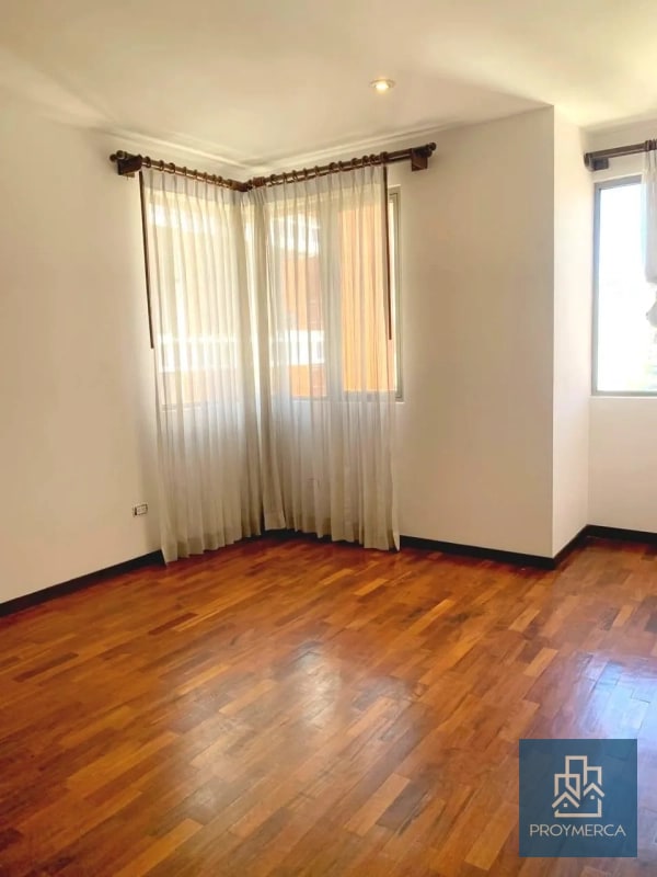 Apartamento en alquiler, Torre Quattro, Zona 14 - 1