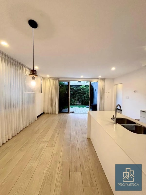 Apartamento con jardín en alquiler, Iridia Elgin, zona 13 - 15