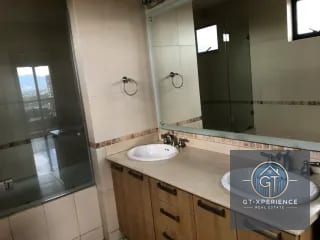 Lindo y amplio apartamento en edificio San Ángel, zona 14 — Apartamento en Venta en San Ángel, Zona 14, Guatemala, Ciudad — miniatura 7 de 13