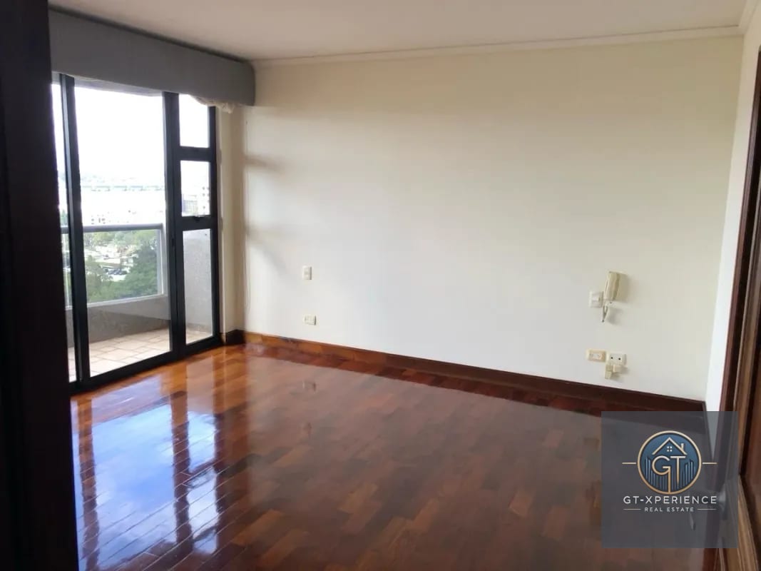 Lindo y amplio apartamento en edificio San Ángel, zona 14 — Apartamento en Venta en San Ángel, Zona 14, Guatemala, Ciudad — foto 6 de 13