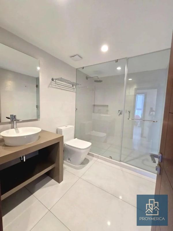 Apartamento semi amueblado en alquiler, Reserva 5ta Avenida, Zona 14 - 5