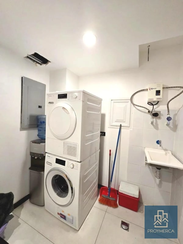 Apartamento semi amueblado en alquiler, Reserva 5ta Avenida, Zona 14 - 1
