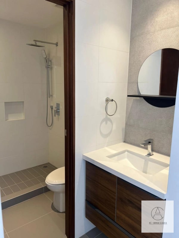 Apartamento amueblado en renta con jardín privado - 5