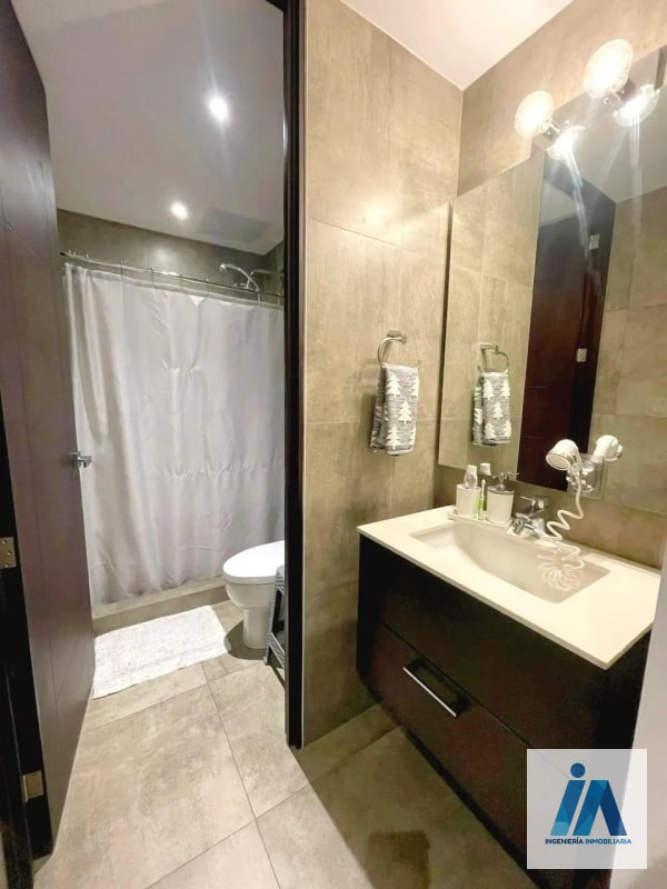 APARTAMENTO EN VENTA📍 Edificio Liv VH1, Zona 15 Un hogar diseñado para quienes buscan espacios versátiles - 2